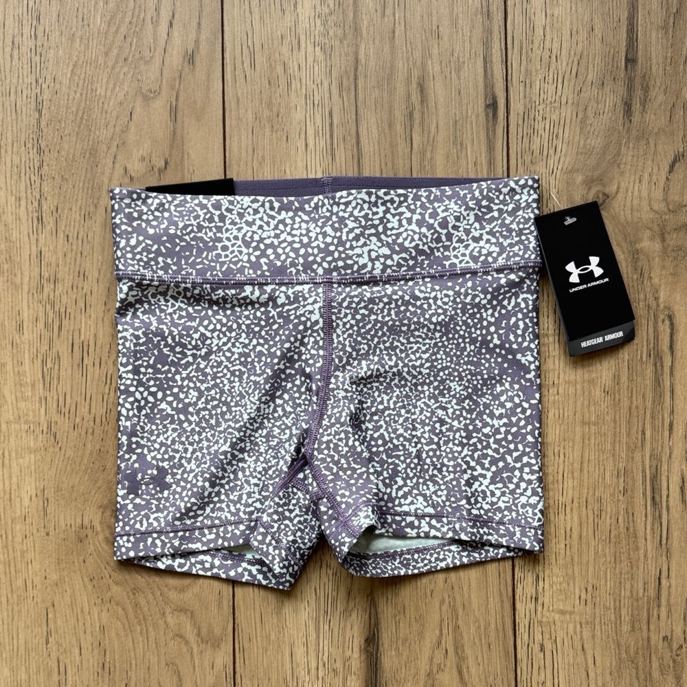 Under Armour HeatGear Compression Shorts Womens XS Mid Rise Shorty Purple NWT